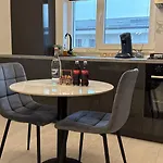 91 Free Parking Apartament *