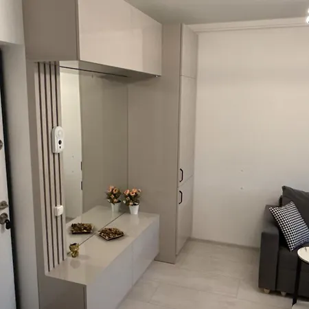 91 Free Parking Appartement